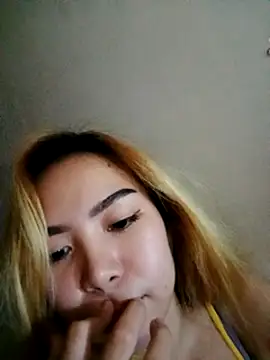 itsmeluna359 Show Webcam