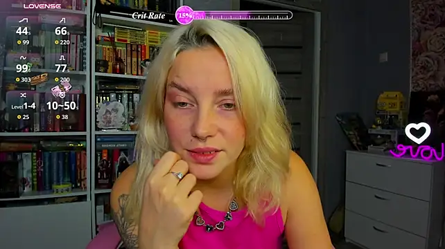 Julia_666's Webcam Show
