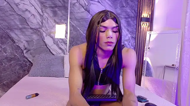 ChloeRose04's Webcam Show