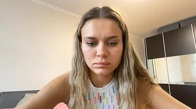 IreneDousay Chat XXX in diretta
