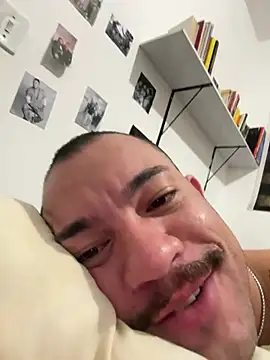 JUDSONMUFAZA's Webcam Show