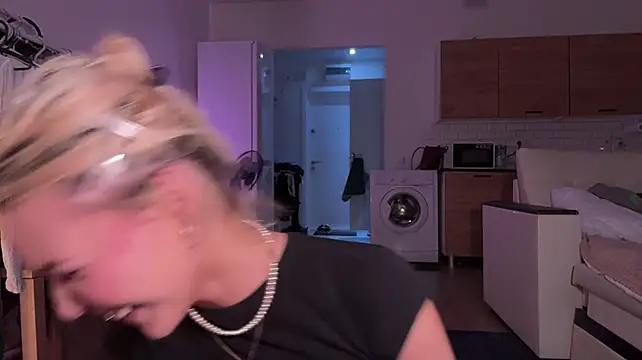 ChristelDuncombe's Webcam Show