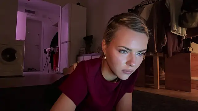 ChristelDuncombe: вебкам-шоу
