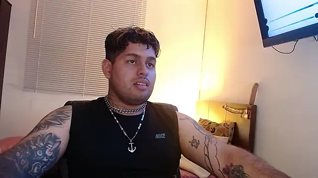 Darrk_Ravenn 网络视讯表演