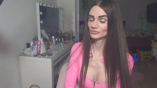 Lindabreezeof Webcamshow