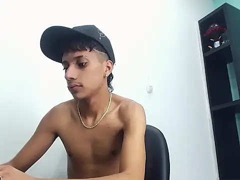 Show de brayan__hot__ na webcam