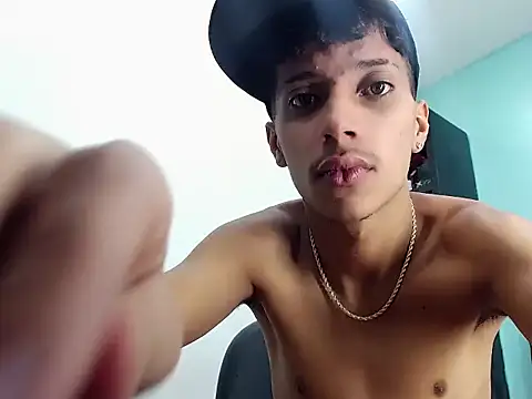 Show modela brayan__hot__ na web-kameri