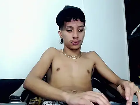 Pokazy przed kamerką – brayan__hot__