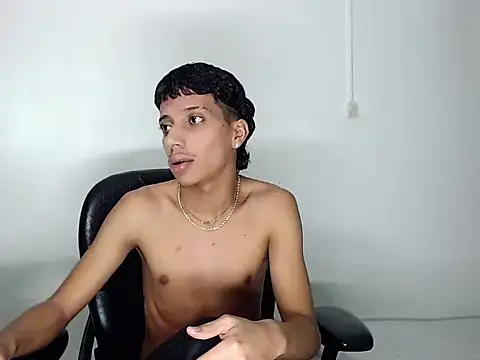 Show de brayan__hot__ na webcam