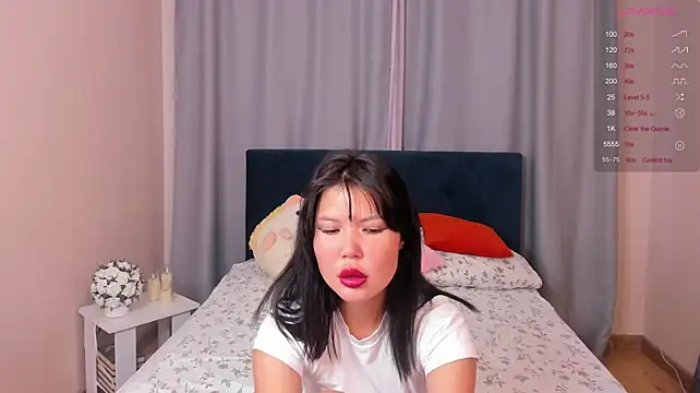 MeridaNoir's Webcam Show