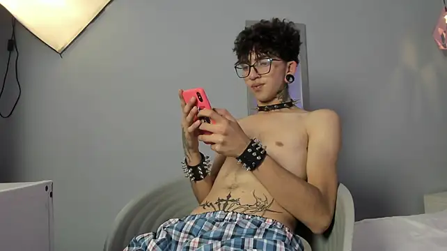 axel_nocturne's Webcam Show