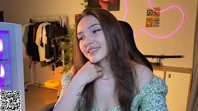Ginsyha Adlı Modelin Canlı XXX Sohbeti