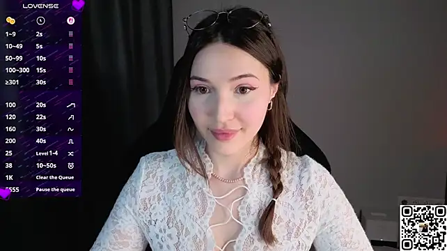 Ginsyha Adlı Modelin Web Kamerası Şovu
