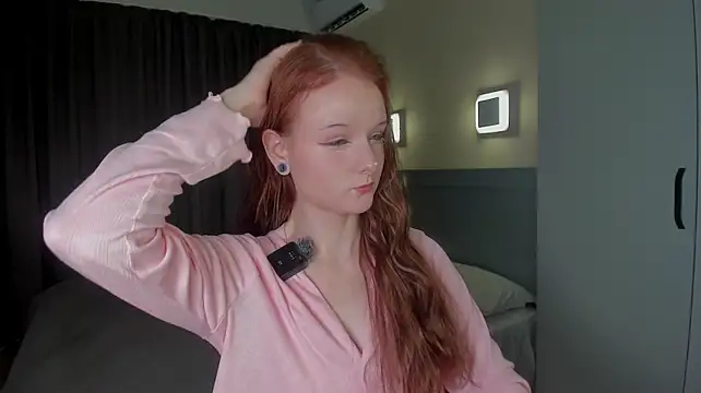 Miraletta's Webcam Show