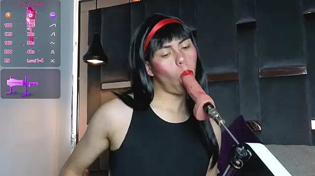 Pokazy przed kamerką – Abby_Queen7