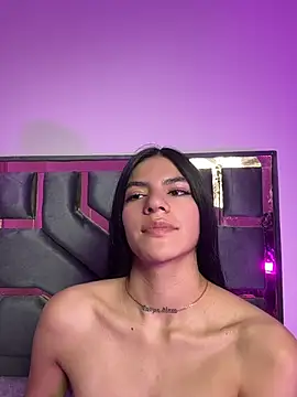 Chat +18 de Taylor_Ec ao vivo