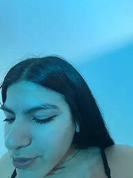 Taylor_Ec – Naživo XXX chat