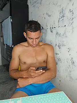 SantiHardXL Webcam show