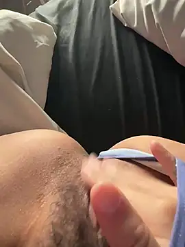 latinamxmi Show in webcam