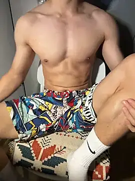 הופעת וובקאם של saltymuscleboy