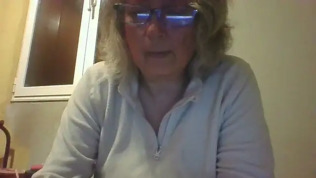 MadameLux Chat XXX live