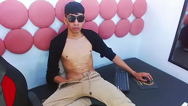 Drake_Jack Show in webcam