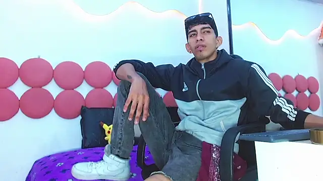 Drake_Jackn Webbikameraesitys