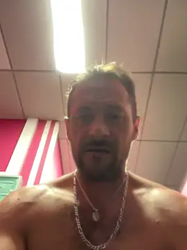 gogeta77 Show in webcam