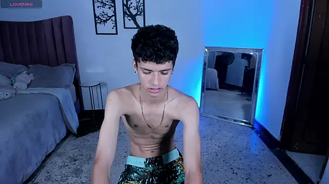 Show modela JuniorPrinceMorris na web-kameri