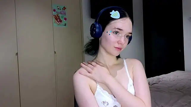 Error404_AliceNotFucked_ Adlı Modelin Web Kamerası Şovu