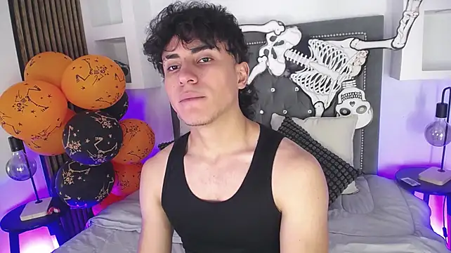 Lee_Fuk webkamerás műsora