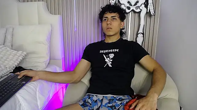 عرض كام Lee_Fuk