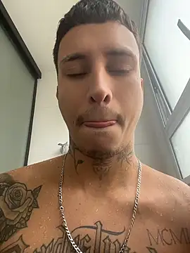 Ttinho Webcam show