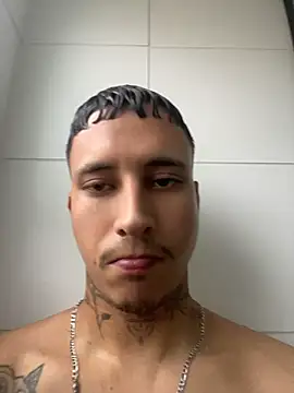 Pertunjukan Kamera Web Ttinho