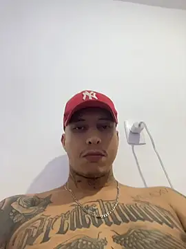 Show modela Ttinho na web-kameri