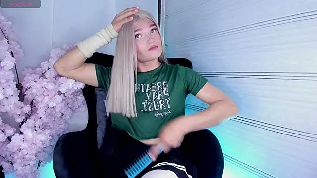 Alexa_Demyn Webbikameraesitys