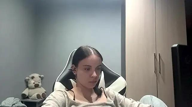 Hisakyn Live XXX chat