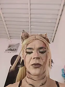 Show de webcam de ShainaMonroe