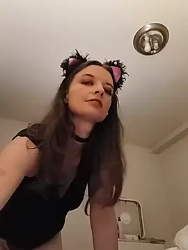 DaddysNaughtyGirl- Webcam Show