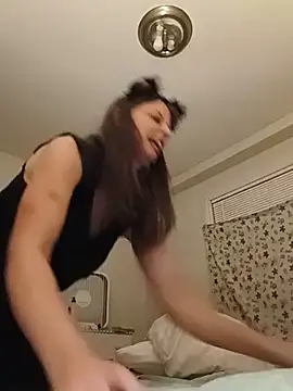 DaddysNaughtyGirl- webkamerás műsora