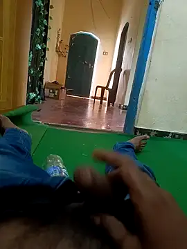 צ'אט XXX בשידור חי של nani69simle