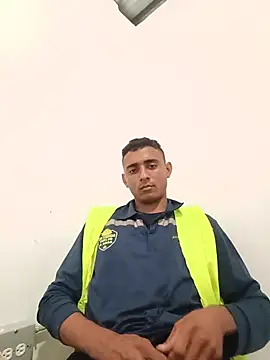 הופעת וובקאם של ActinalMantra
