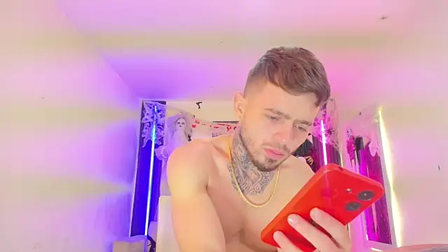 Show modela Eddy_Hadders na web-kameri