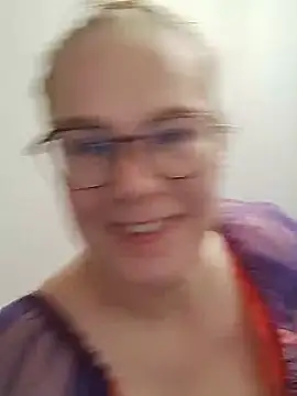 Chat +18 de GermanNerdyAlice ao vivo