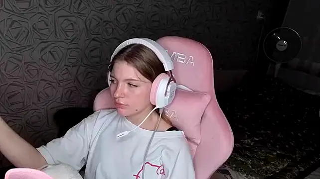 Juliiaa's Live XXX Chat