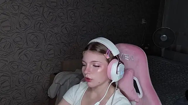 Juliiaa Chat XXX live