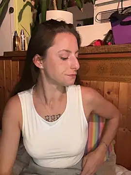 TeenLeonie18 Шоу с уебкамера
