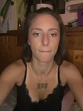 TeenLeonie18 Live XXX-Chat