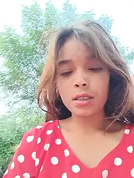 Charming_pari's Webcam Show