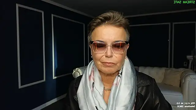 Chat XXX ao vivo de Lia_Light